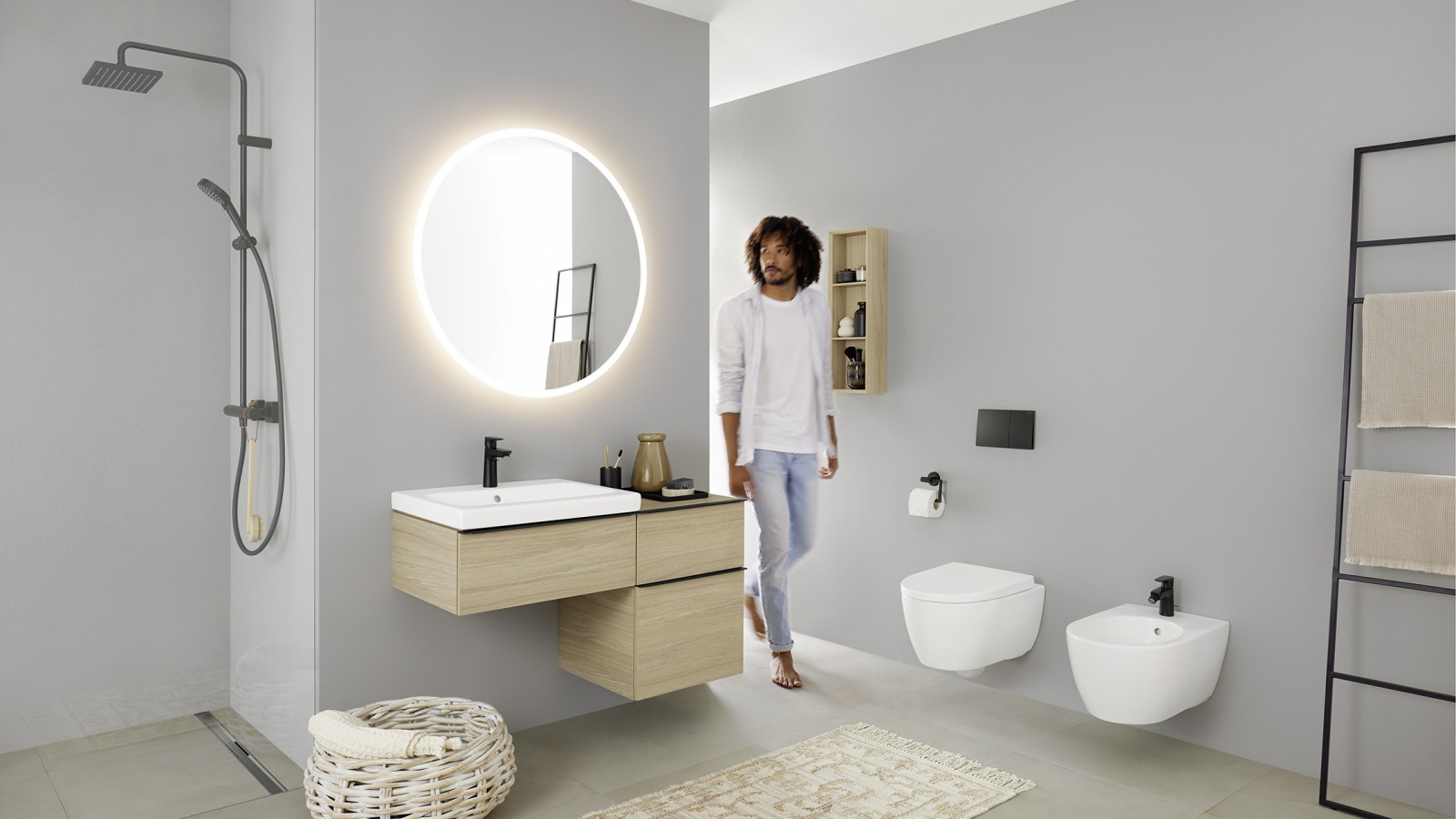 Salle de bains Geberit iCon avec WC suspendu et bidet suspendu Salle de bains Geberit iCon avec WC suspendu et bidet suspendu