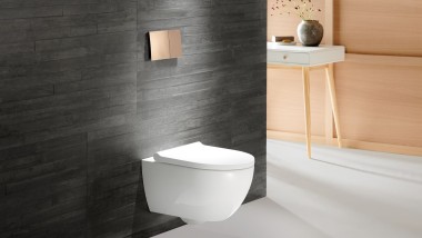Geberit Acanto WC mit Betätigungsplatte Sigma70 in Rotgold