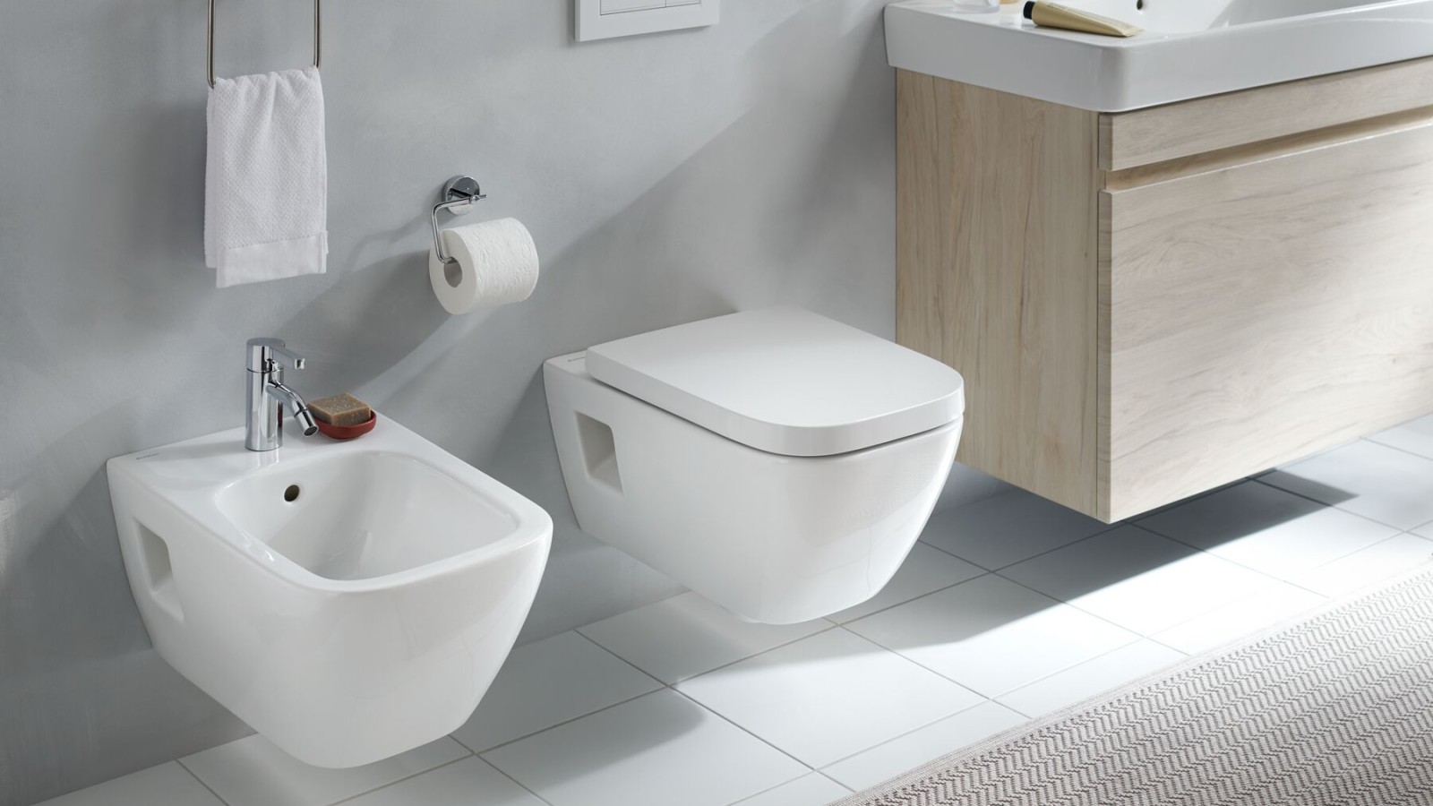WC Geberit Renova Plan et bidet avec trop-plein WC Geberit Renova Plan et bidet avec trop-plein