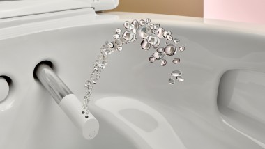 WC-douche Geberit AquaClean avec buse de douchette