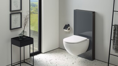 Salle de bains avec module sanitaire Geberit Monolith