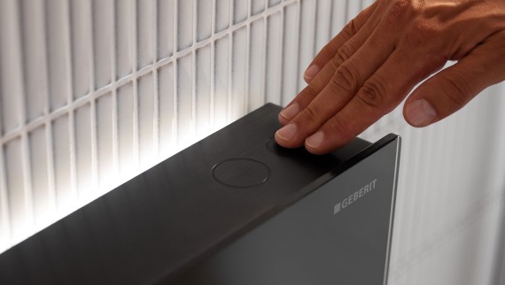 Module sanitaire Geberit Monolith avec source de lumière (© Geberit) Module sanitaire Geberit Monolith avec source de lumière (© Geberit)