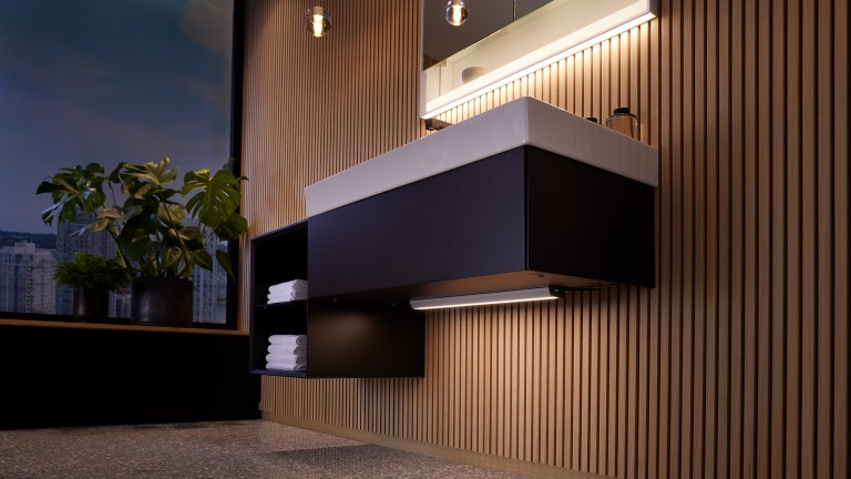 Miroir LED Salle De Bain Ryga Sur Mesure - Éclairage LED Moderne - Couleur Argenté - Neuf