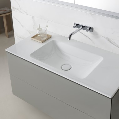 Lavabo pour meuble Geberit avec une généreuse plage de dépose