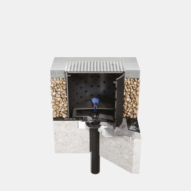 Installation du système Geberit Pluvia sur un toit en béton praticable avec étanchéité de la toiture bitumineuse