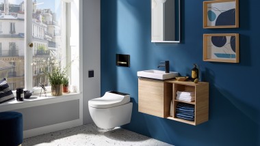 Le meuble sous lavabo de la ligne iCon de Geberit offre plus d'espace de rangement. Le meuble sous lavabo de la ligne iCon de Geberit offre plus d'espace de rangement.