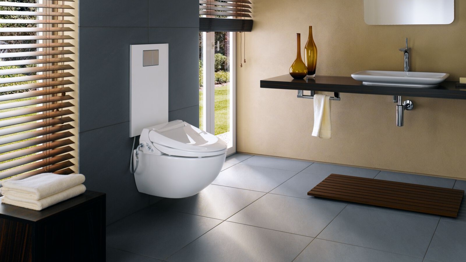 Geberit AquaClean 4000 avec panneau de finition design