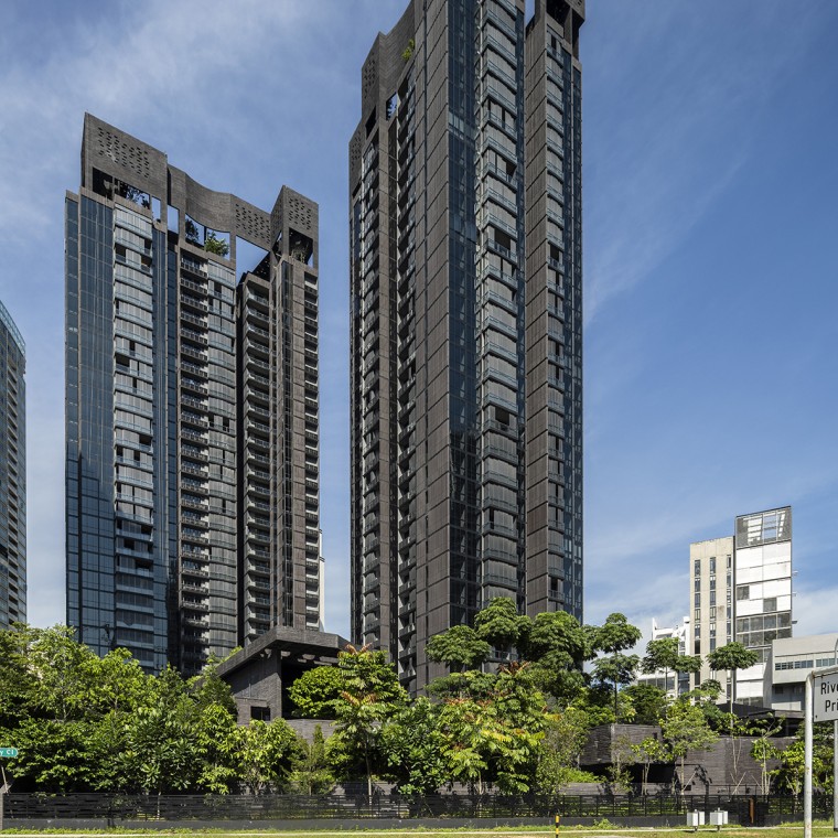 Die Hochhäuser auf dem Martin Modern Areal kombinieren die beiden wertvollen Ressourcen in der dichtbesiedelten Metropole Singapur: Platz und Natur (© Darren Soh) Die Hochhäuser auf dem Martin Modern Areal kombinieren die beiden wertvollen Ressourcen in der dichtbesiedelten Metropole Singapur: Platz und Natur (© Darren Soh)