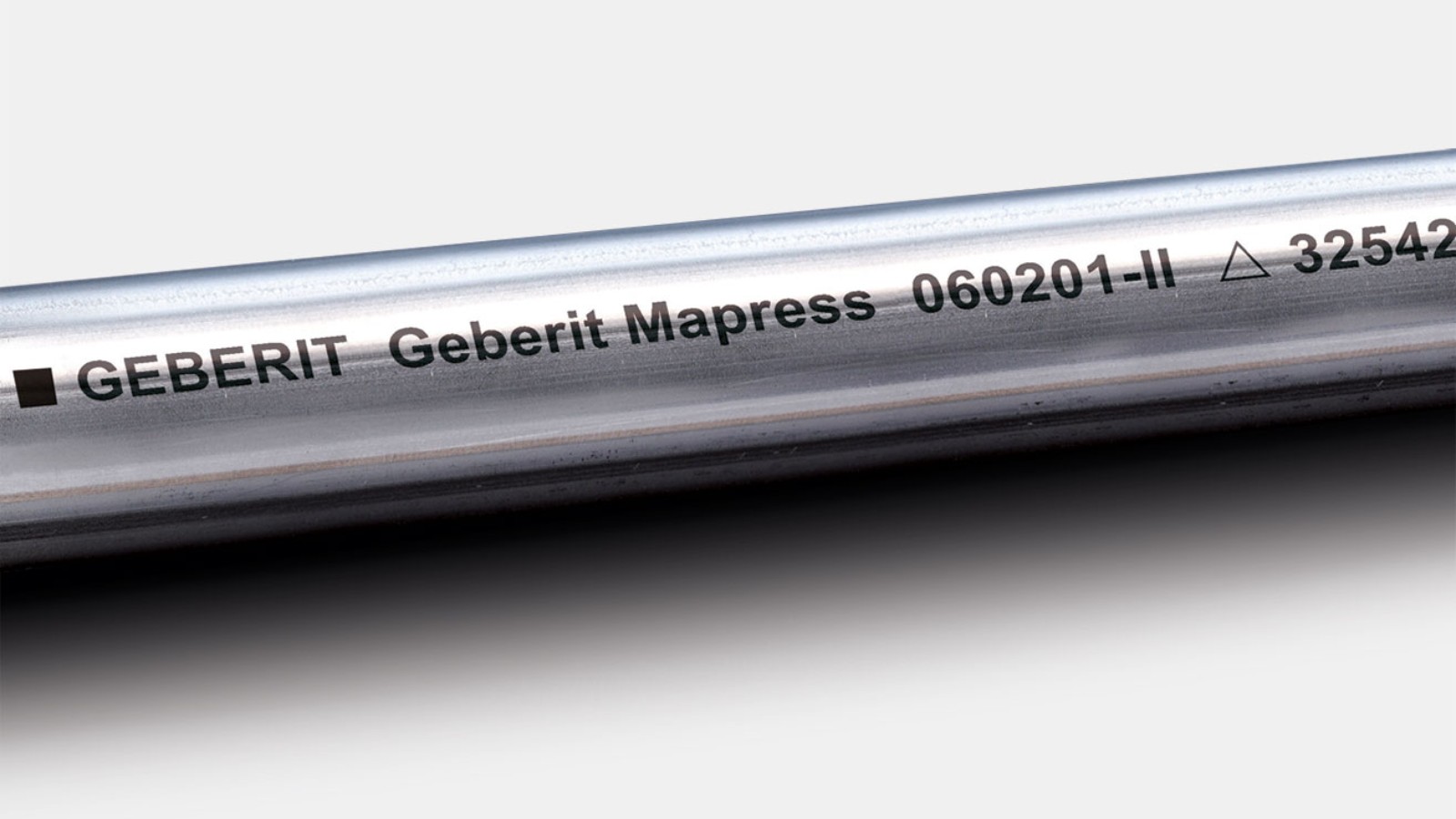 Die schwarze Beschriftung kennzeichnet das Geberit Mapress Edelstahl Systemrohr CrNiMo Die schwarze Beschriftung kennzeichnet das Geberit Mapress Edelstahl Systemrohr CrNiMo