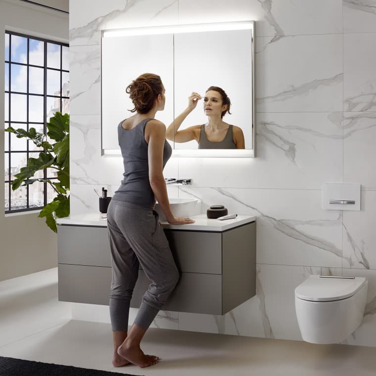 Eclairage vif pour des soins de beauté intensifs Eclairage vif pour des soins de beauté intensifs