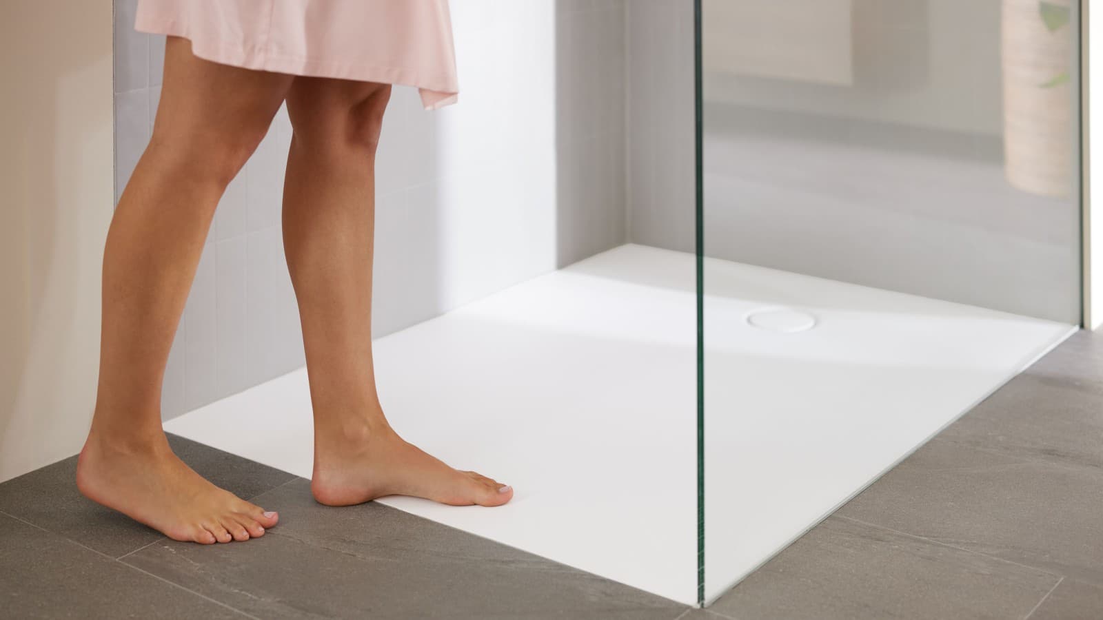 Die neue bodenebene Duschfläche Geberit CleanFloor30 Die neue bodenebene Duschfläche Geberit CleanFloor30