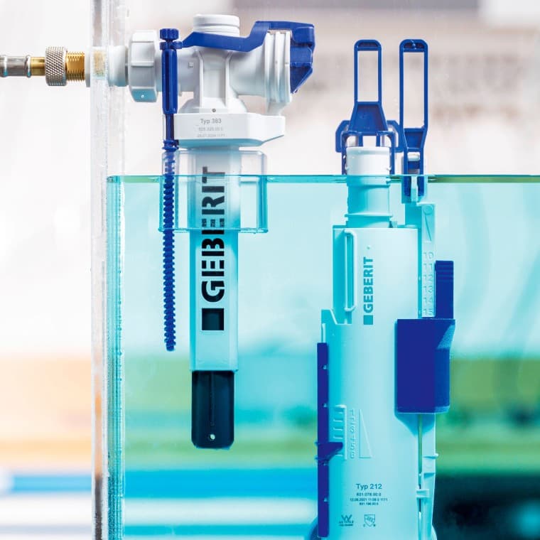 La chasse d'eau est beaucoup plus silencieuse grâce à un système hydraulique optimisé. La chasse d'eau est beaucoup plus silencieuse grâce à un système hydraulique optimisé.