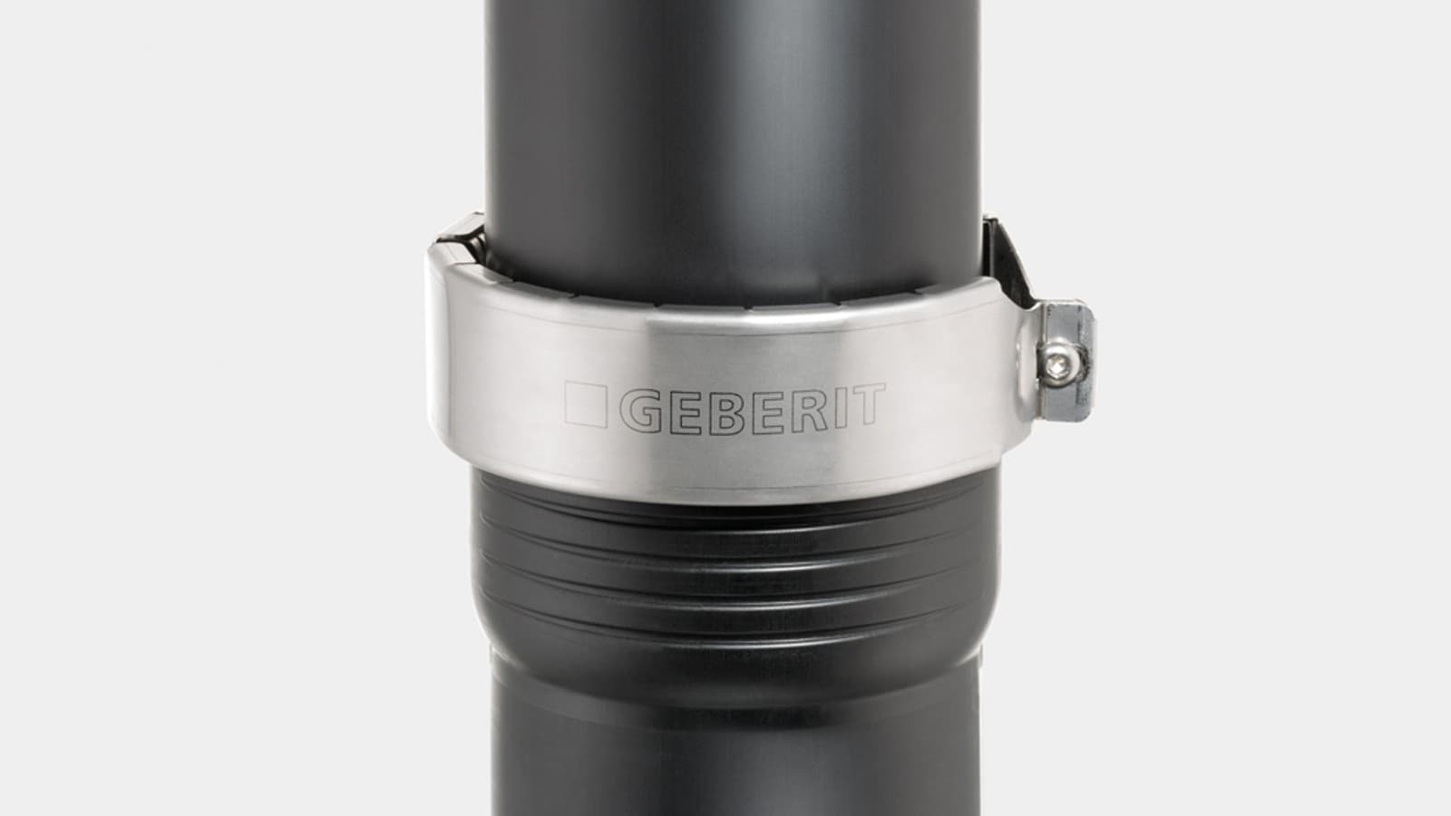 Avec la bague à serrer Geberit, le raccordement emboîté du système Silent-Pro est capable de résister à une pression intérieure pouvant atteindre 2 bars Avec la bague à serrer Geberit, le raccordement emboîté du système Silent-Pro est capable de résister à une pression intérieure pouvant atteindre 2 bars