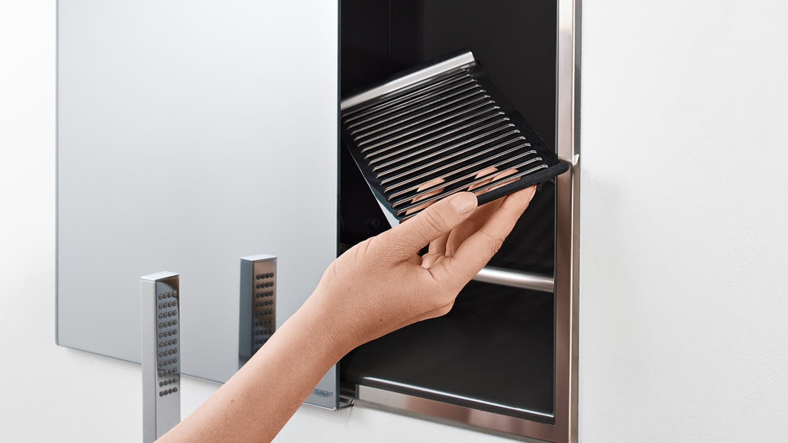 Solutions de douche Geberit ONE avec niche de rangement Solutions de douche Geberit ONE avec niche de rangement