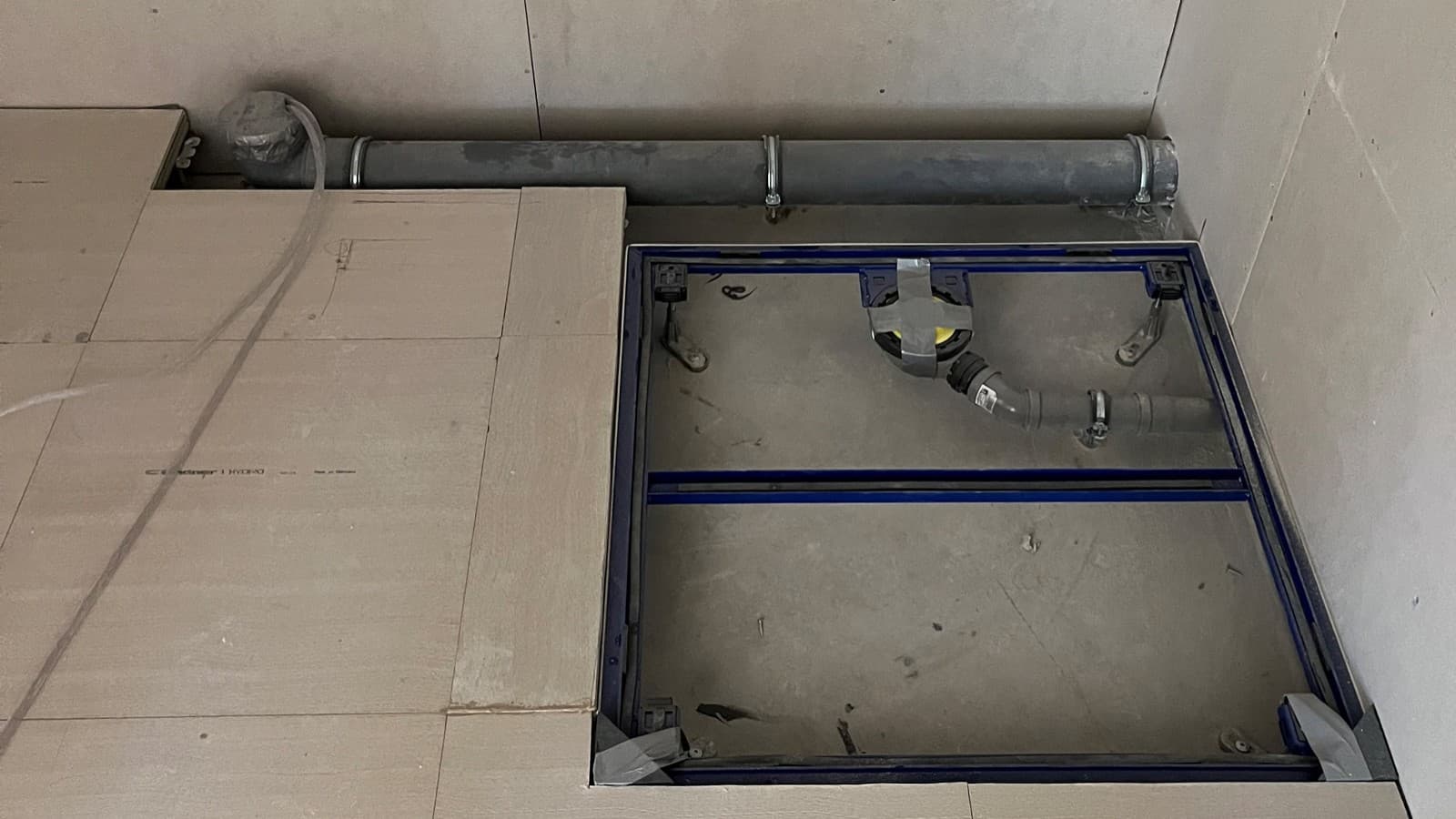 Raccords Geberit Sovent et tuyaux Silent-db20 (© Siim Kingisepp) Raccords Geberit Sovent et tuyaux Silent-db20 (© Siim Kingisepp)