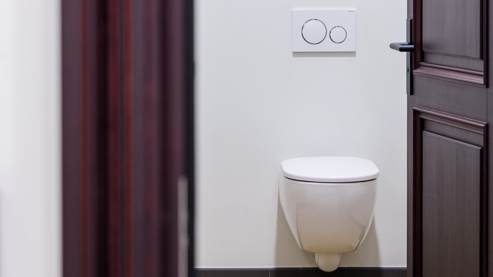 Les architectes ont accordé une attention particulière aux locaux sanitaires (© Jānis Salmanis). Les architectes ont accordé une attention particulière aux locaux sanitaires (© Jānis Salmanis).