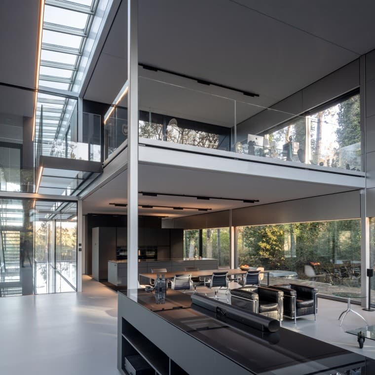 Das Gebäude ist nahezu vollständig demontierbar und wiederverwendbar (© Lucas van der Wee) Das Gebäude ist nahezu vollständig demontierbar und wiederverwendbar (© Lucas van der Wee)