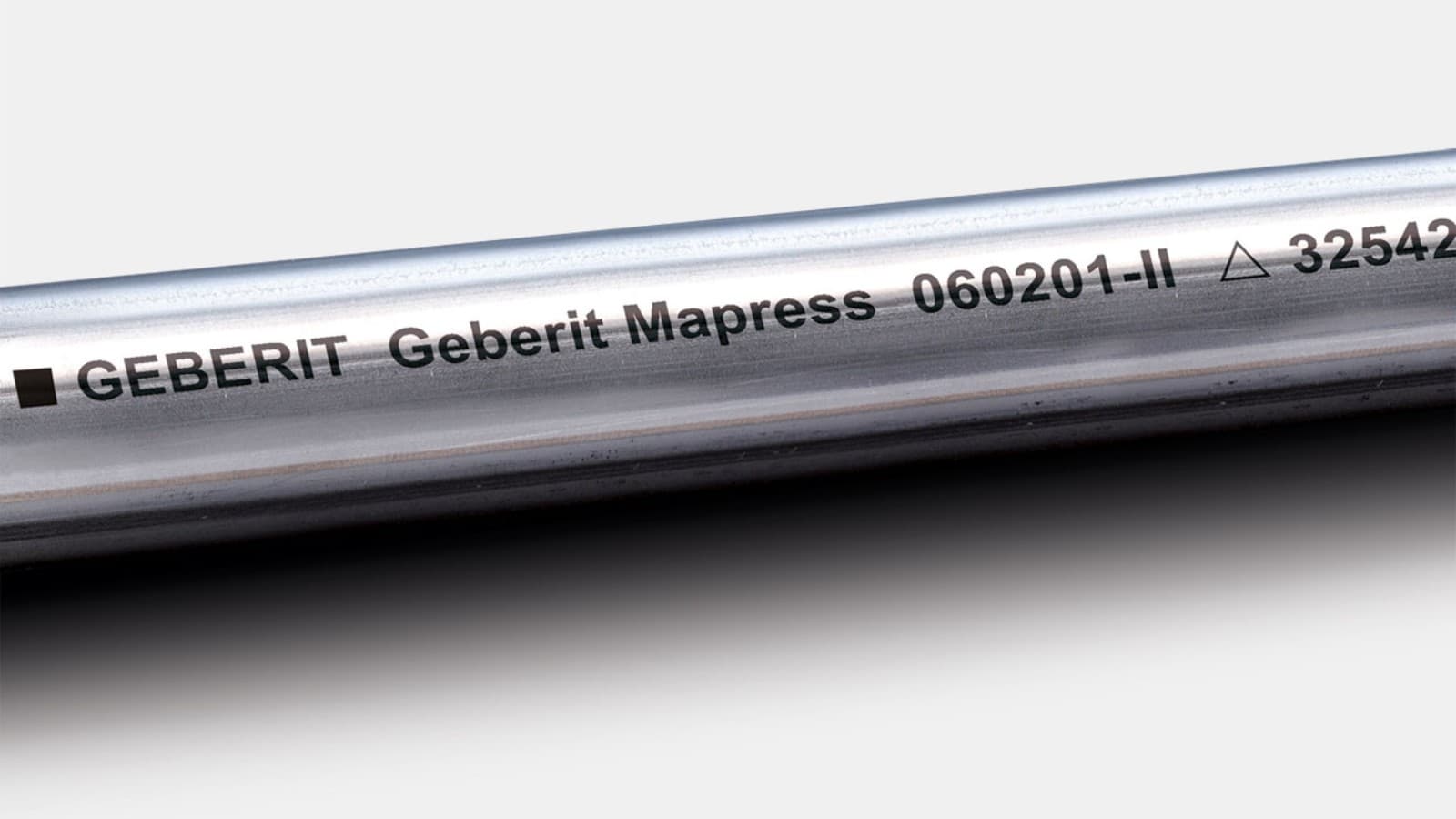Le marquage noir permet d’identifier le tube Geberit Mapress Acier Inoxydable CrNiMo Le marquage noir permet d’identifier le tube Geberit Mapress Acier Inoxydable CrNiMo