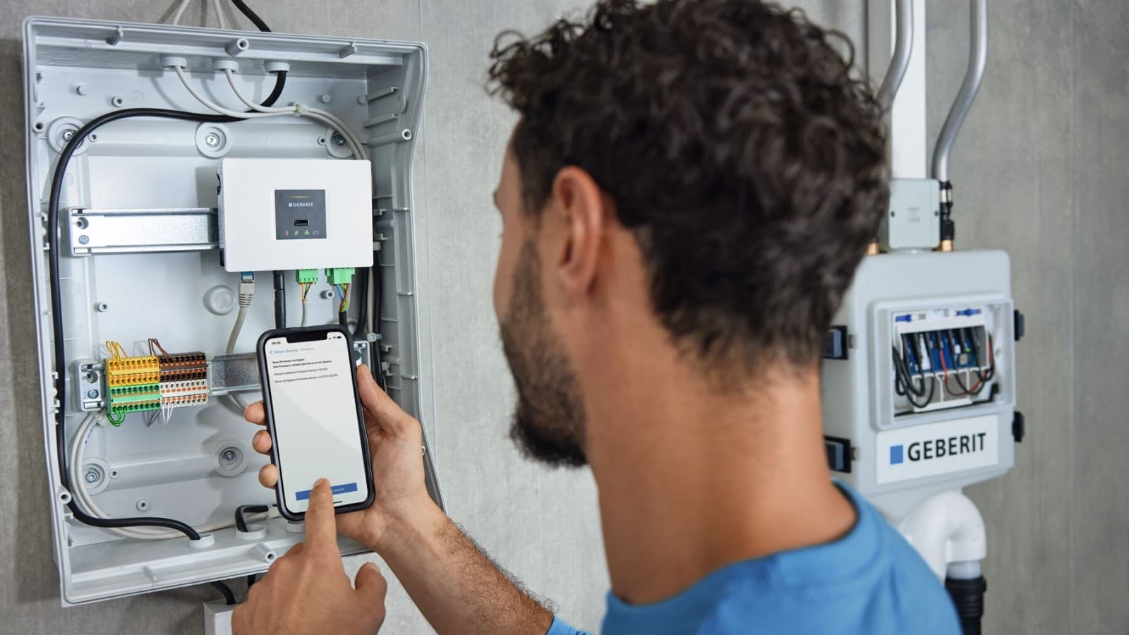 Commande des terminaux via la passerelle Geberit Gateway avec l’application Geberit Control Commande des terminaux via la passerelle Geberit Gateway avec l’application Geberit Control